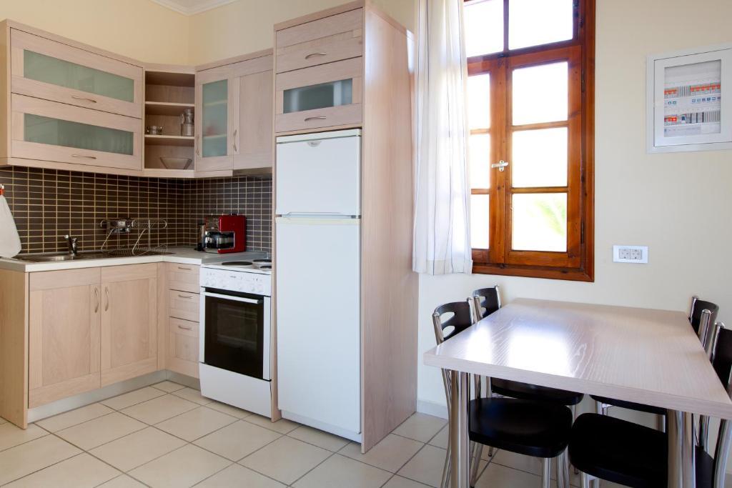 Giorgi'S Blue Apartments Kalathas Rom bilde